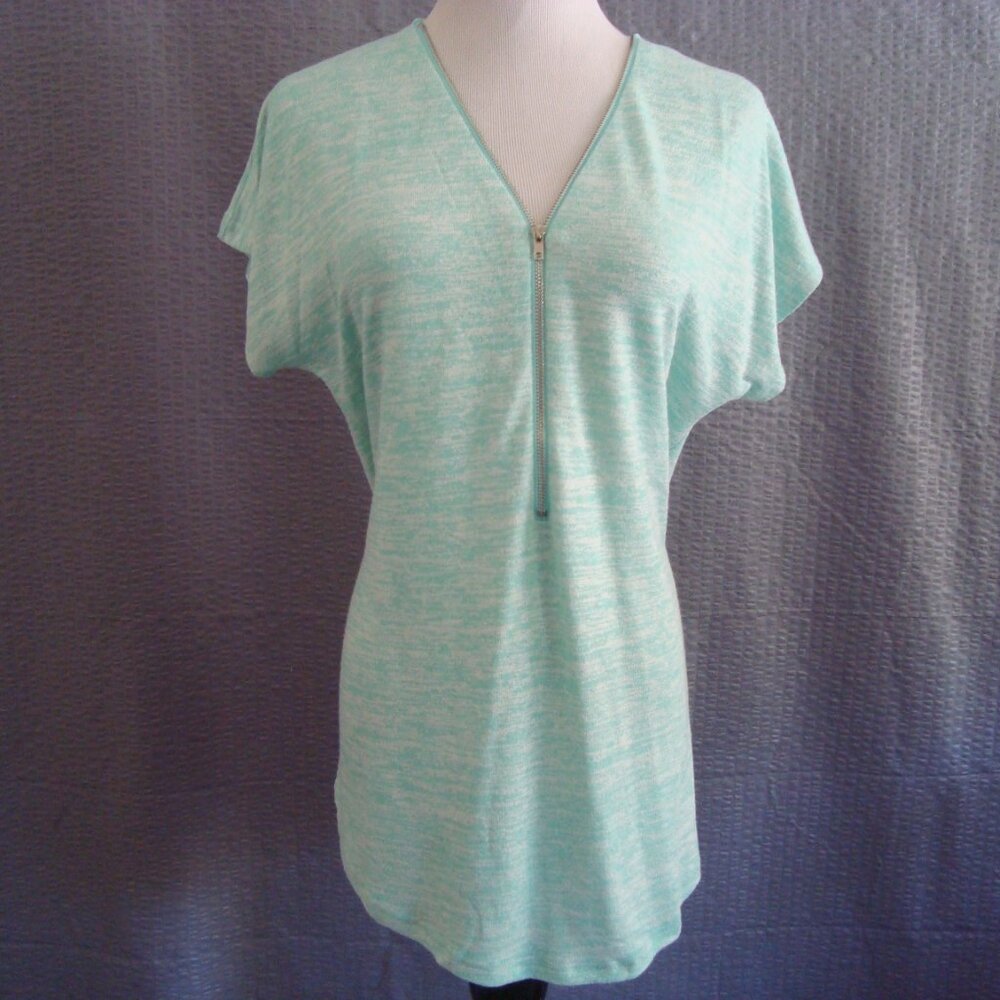 SMX Zip Up V Neck Short Cap Sleeve Top Green White Knit sz M NWT